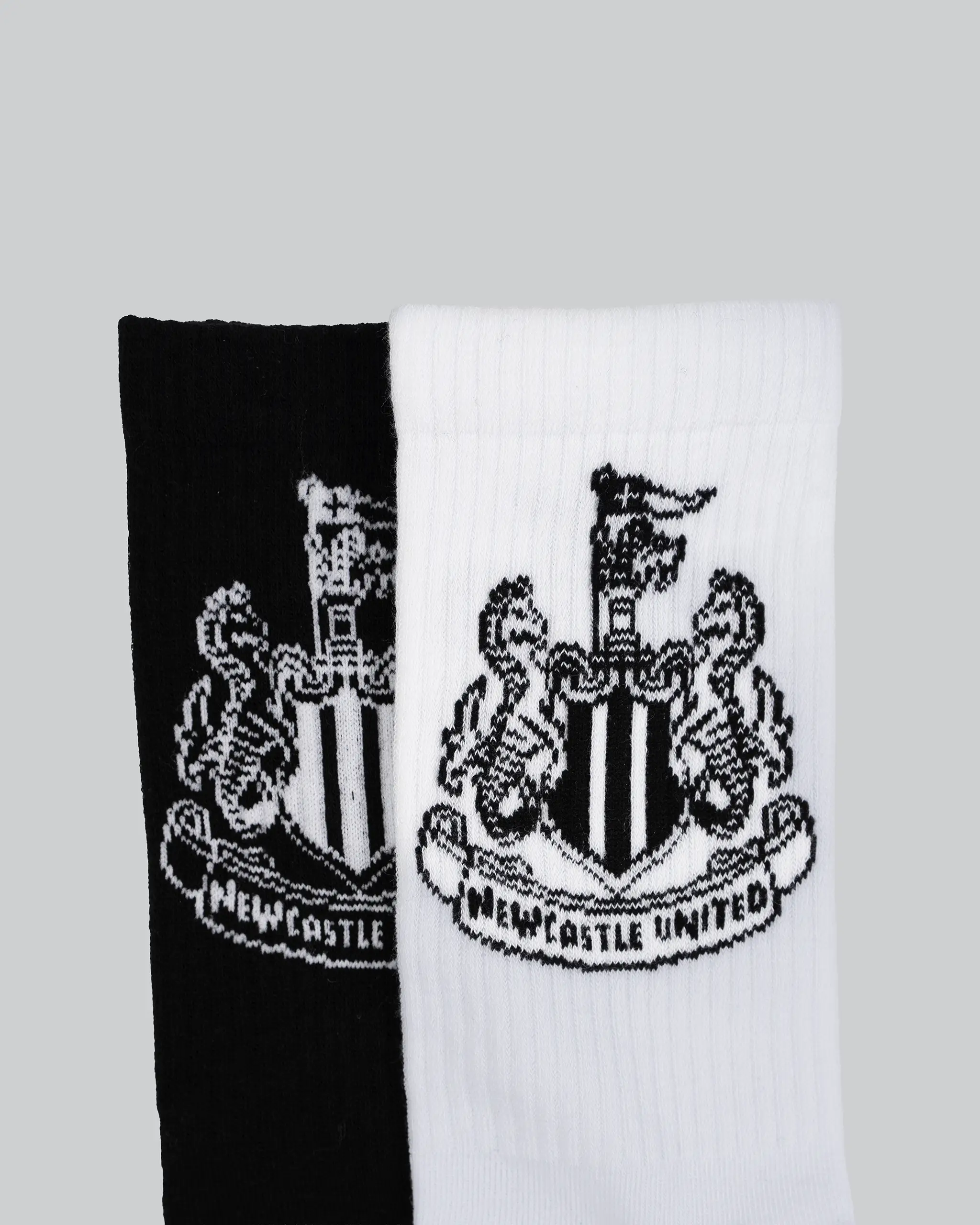 Newcastle United 2 Pack Black & White Crest Sports Socks - Image 2