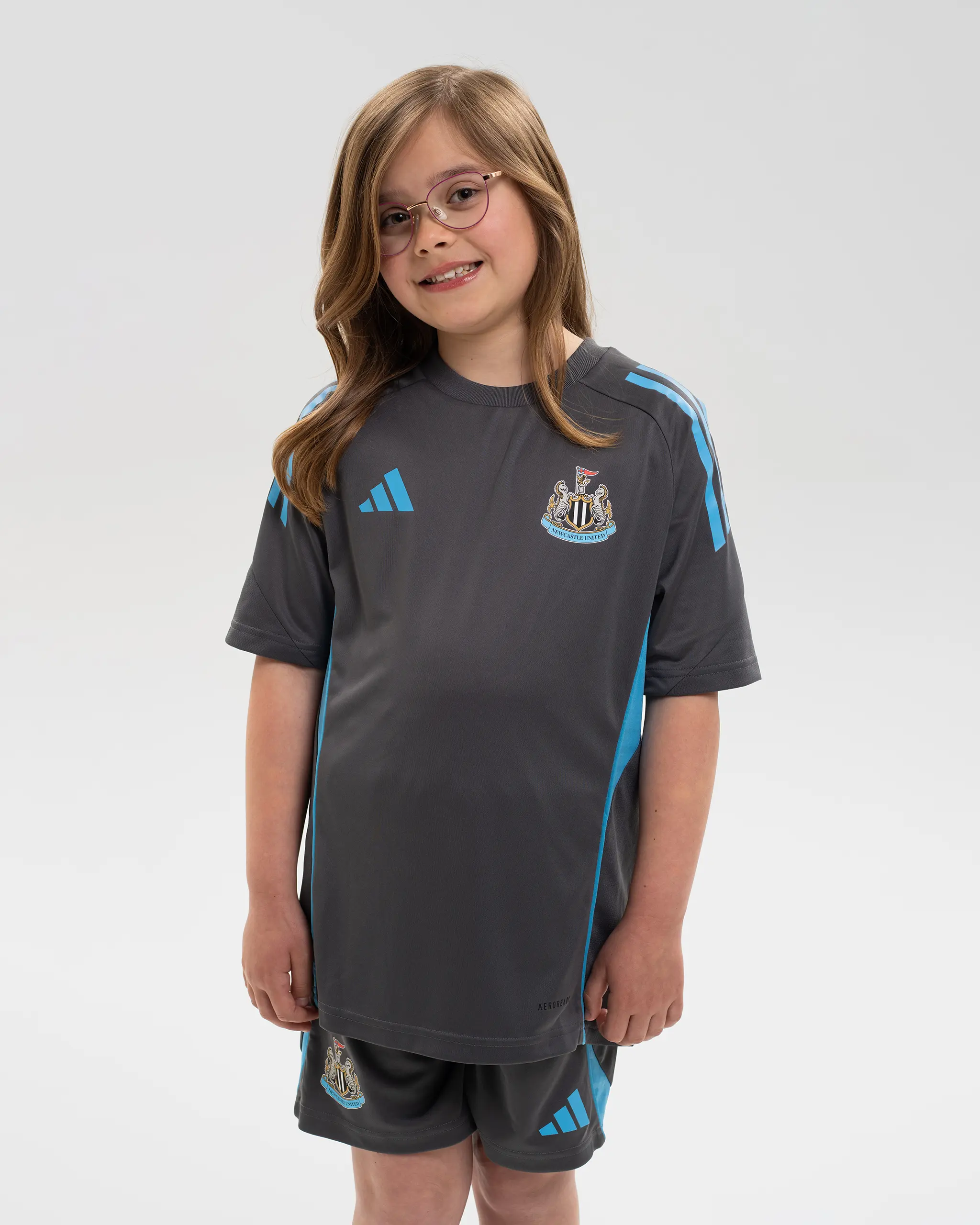 Newcastle United adidas 25/26 Players Range Kids' Grey Training Shirt - Image 2