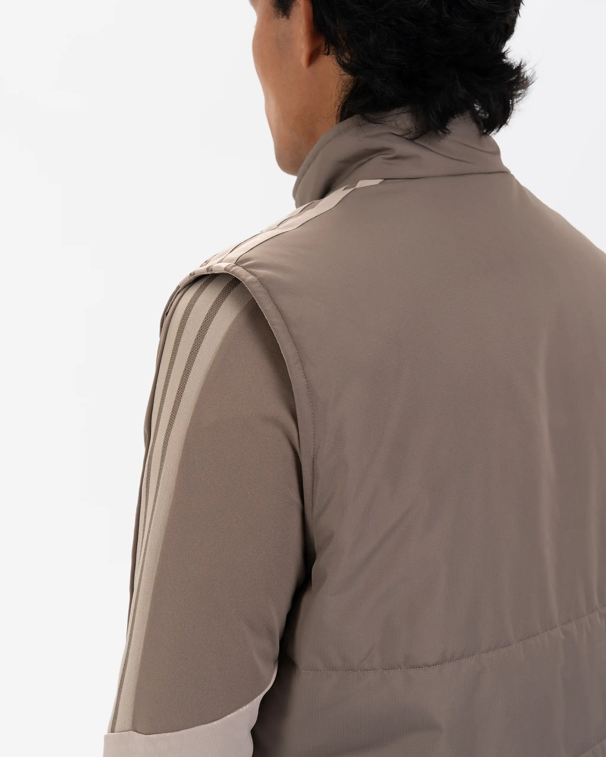 Newcastle United adidas 26/27 Coach's Range Reversible Beige Gilet - Image 5