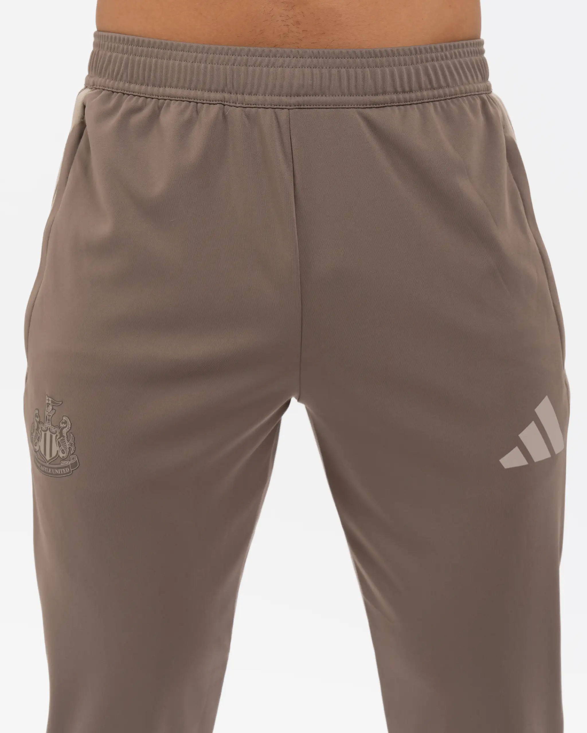 Newcastle United adidas 26/27 Coach's Range Beige Trackpants - Image 8