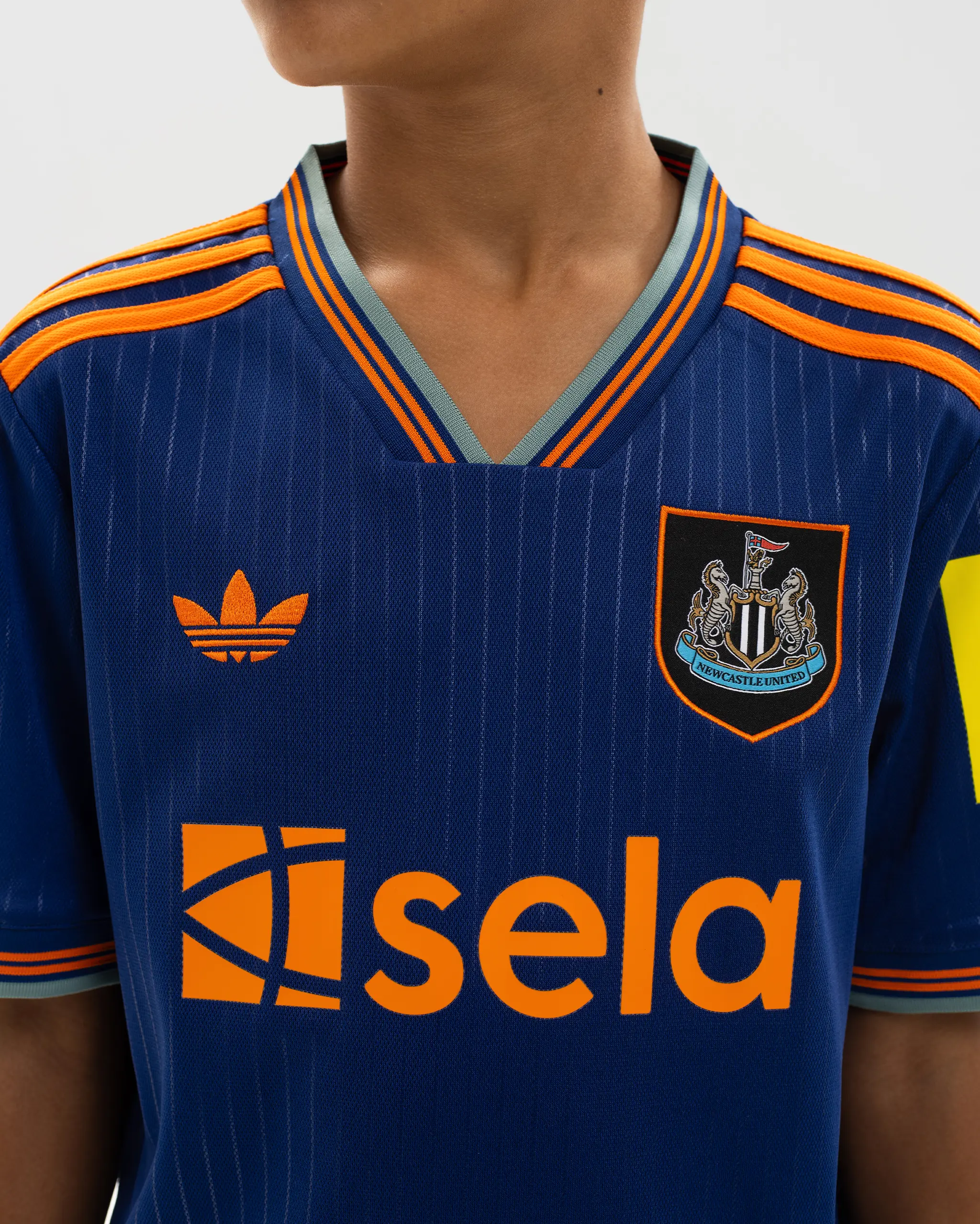Newcastle United adidas Kids' 25/26 Third Shirt - Image 5