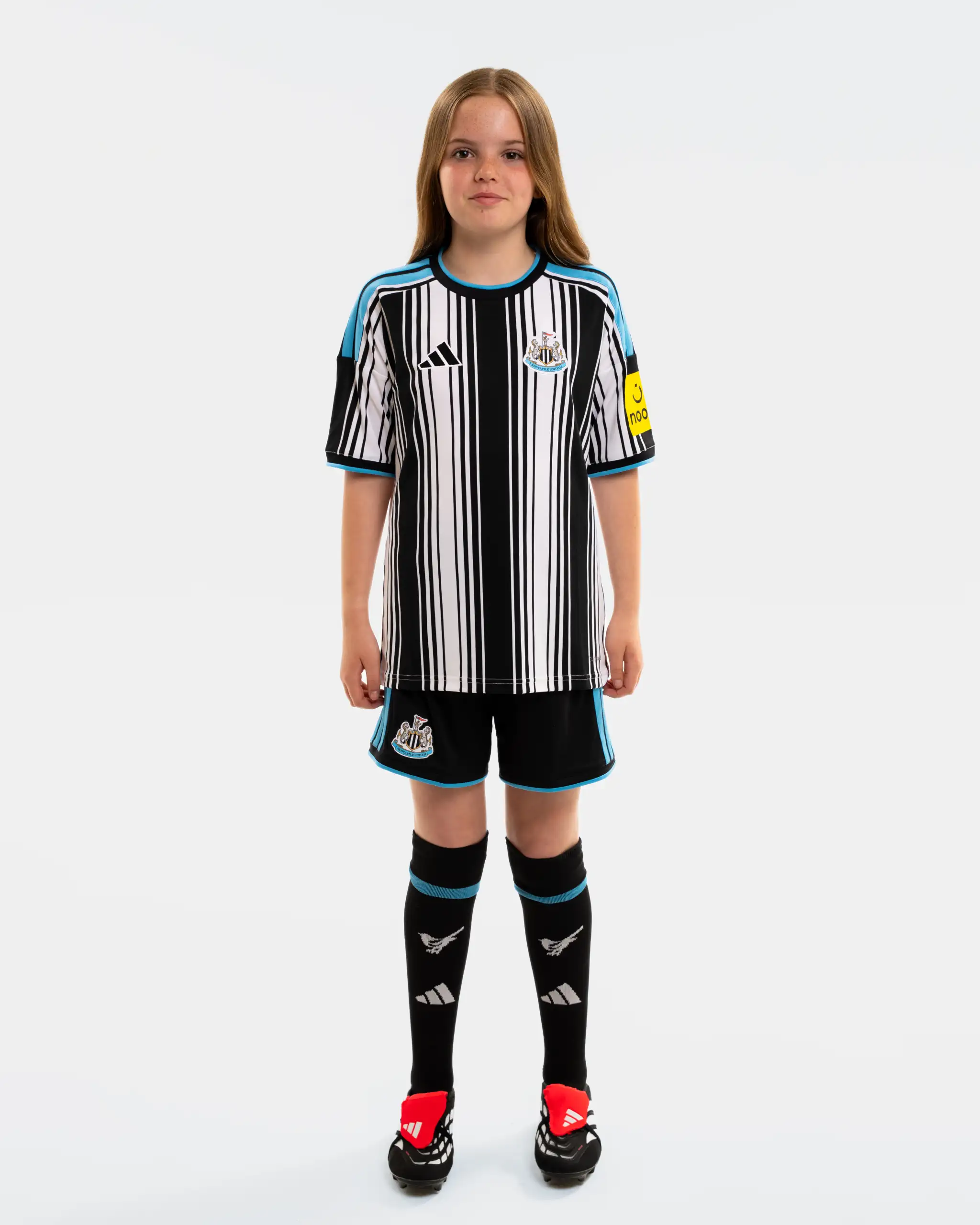 Newcastle United adidas Kids' 26/27 Home Shorts - Image 5