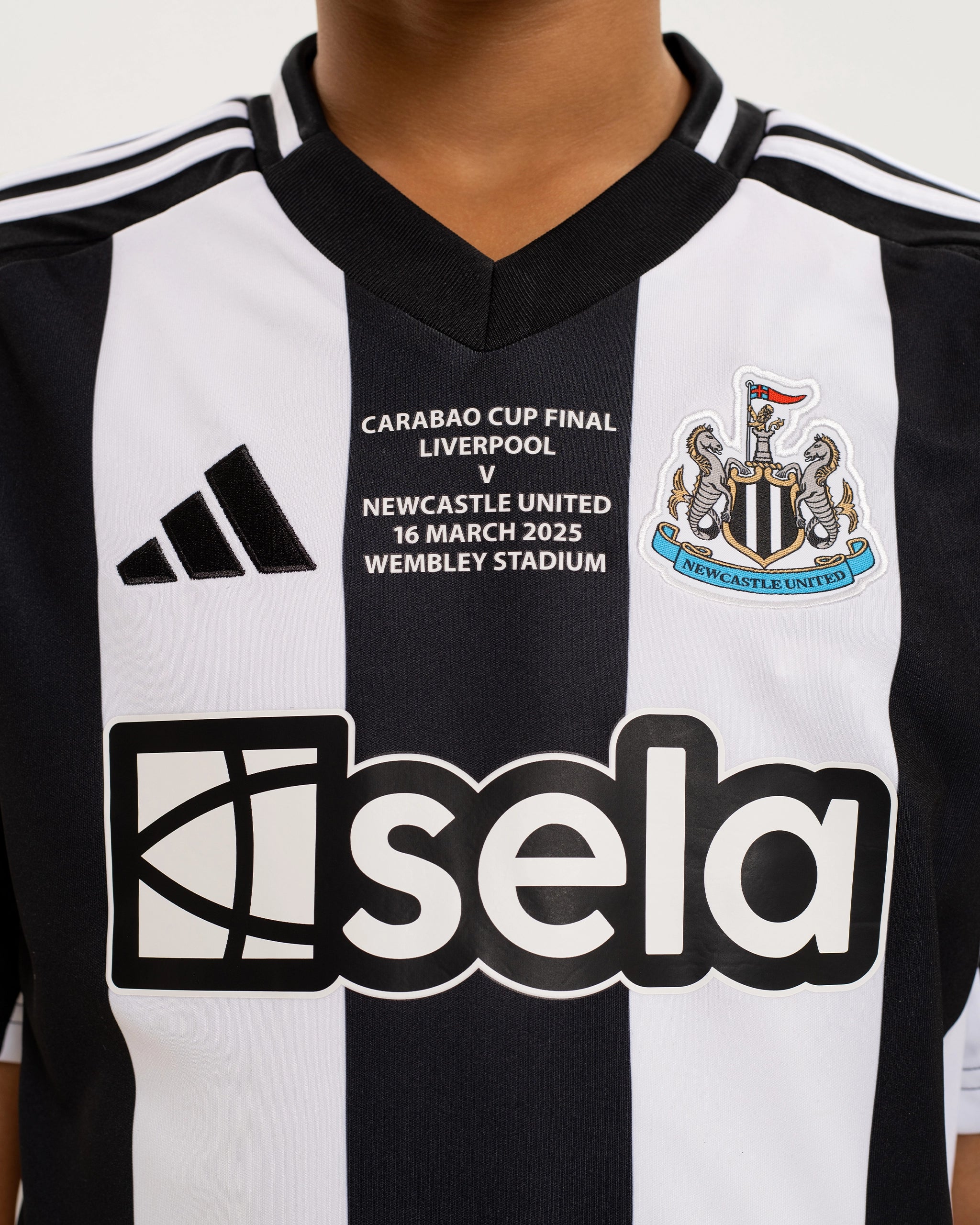 Newcastle United adidas Kids' Carabao Cup 2025 Winners Shirt - Image 9