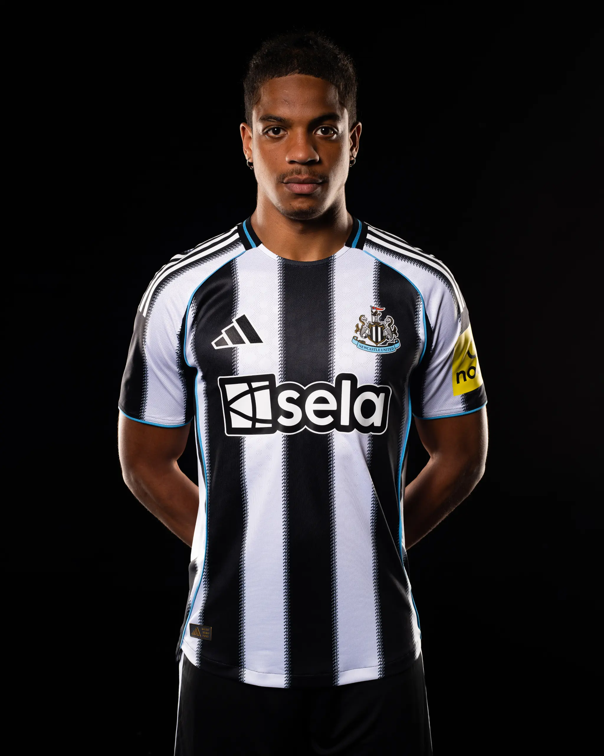 Newcastle United adidas Men's 25/26 Authentic Home Shirt - Image 5