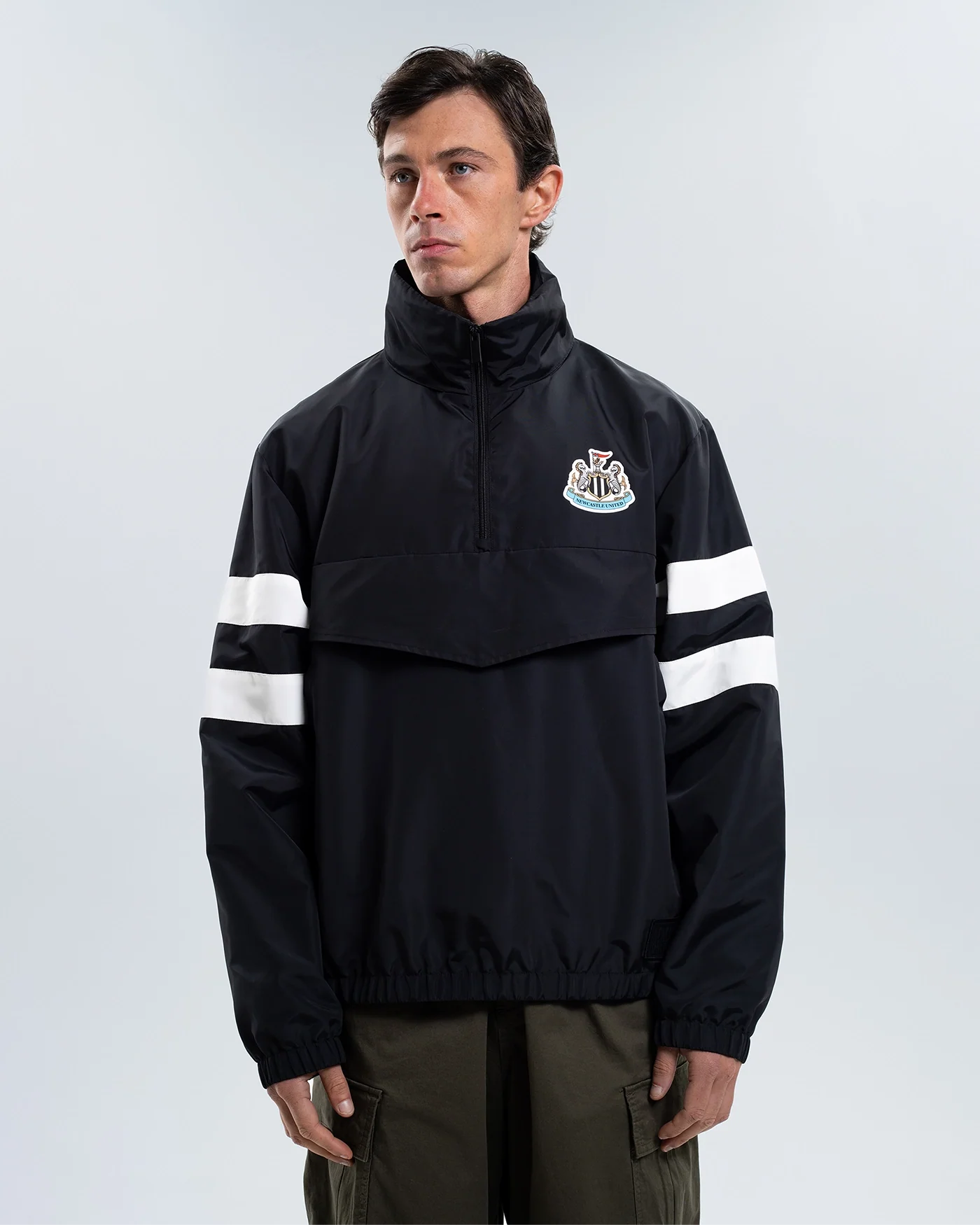 Newcastle United Black Quarter Zip Cagoule - Image 2