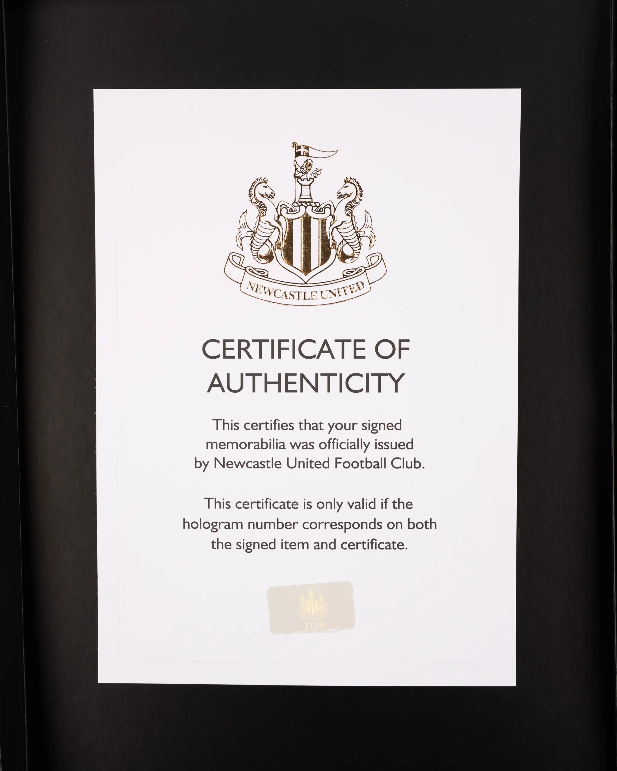 Newcastle United BRUNO G. 24/25 Boxed Signed Carabao Cup Winners Shirt - Image 3