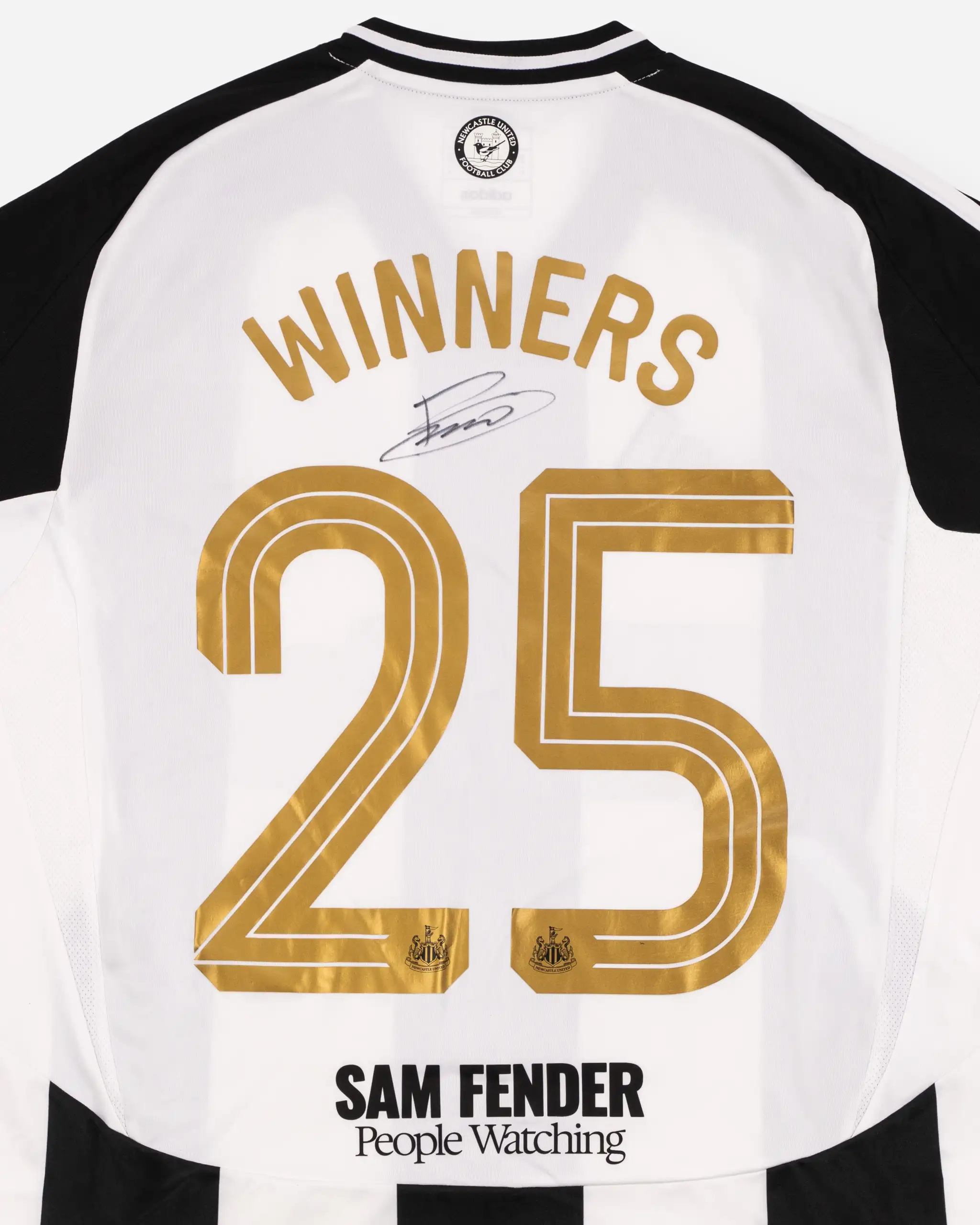 Newcastle United BRUNO G. 24/25 Boxed Signed Carabao Cup Winners Shirt - Image 7