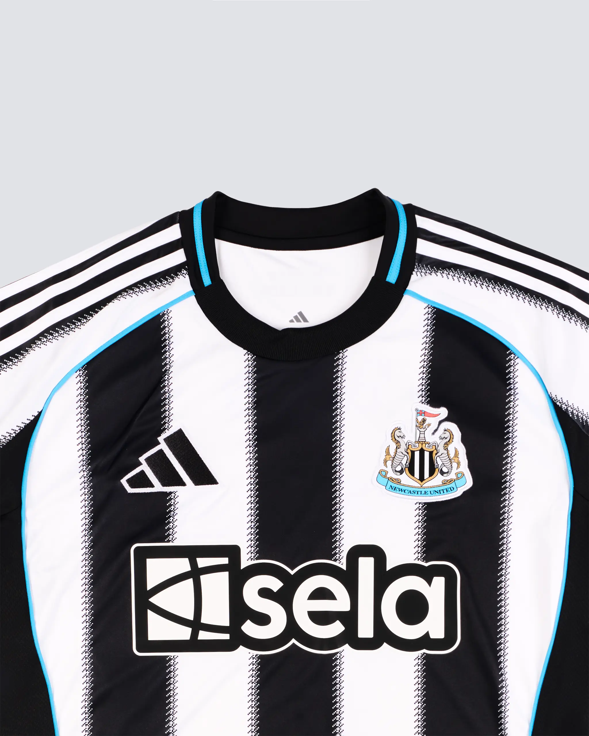 Newcastle United BURN 25/26 Boxed Signed Home Shirt - Image 5