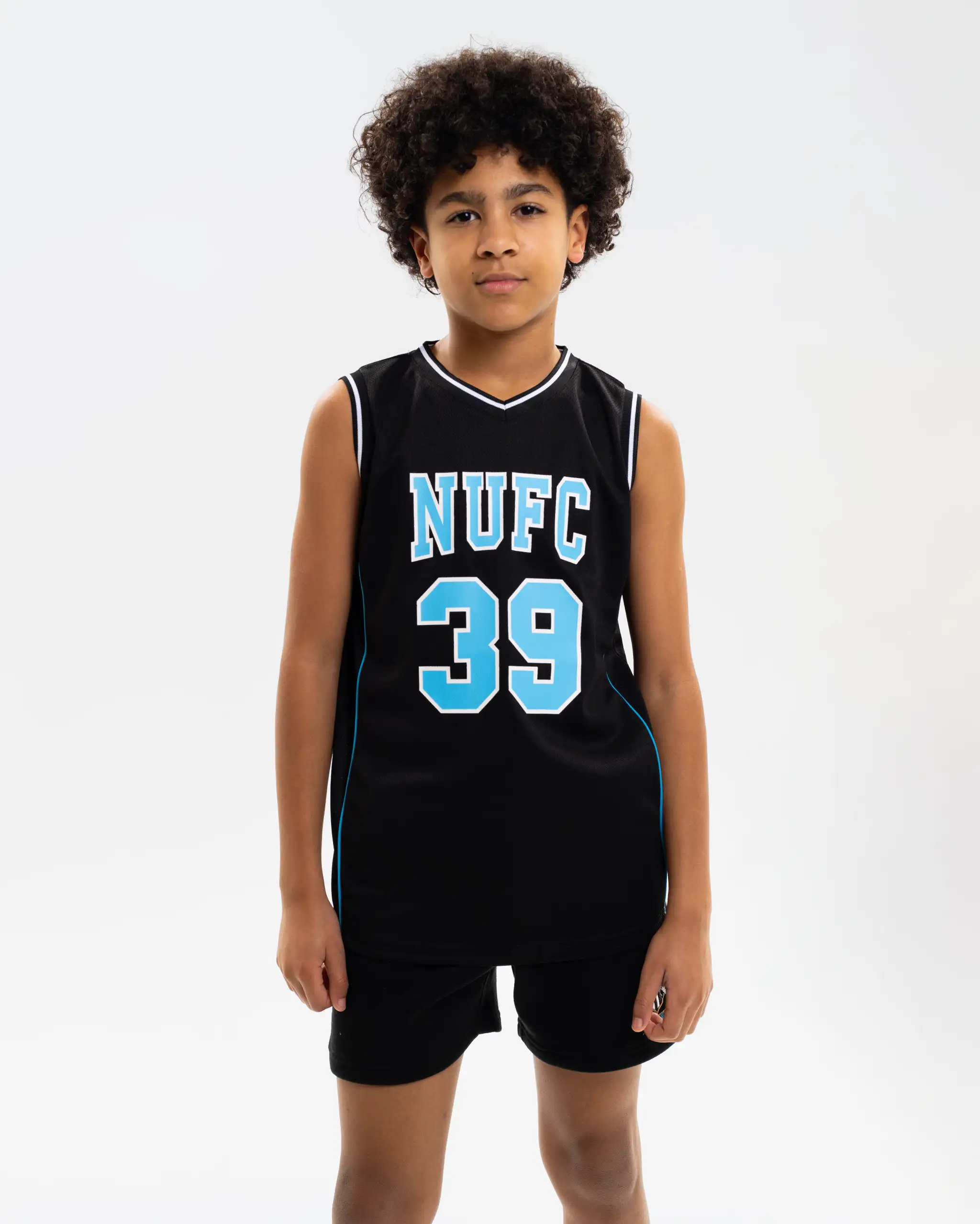 Newcastle United Kids' Black Basketball Vest - Image 4