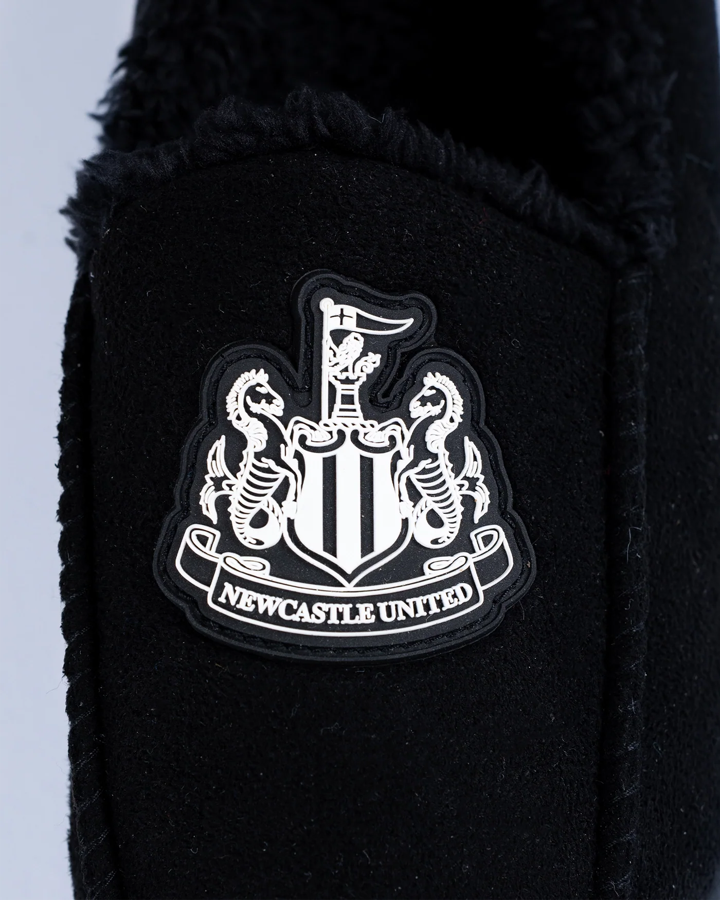 Newcastle United Kids' Black Fleece Lined Slippers - Image 2