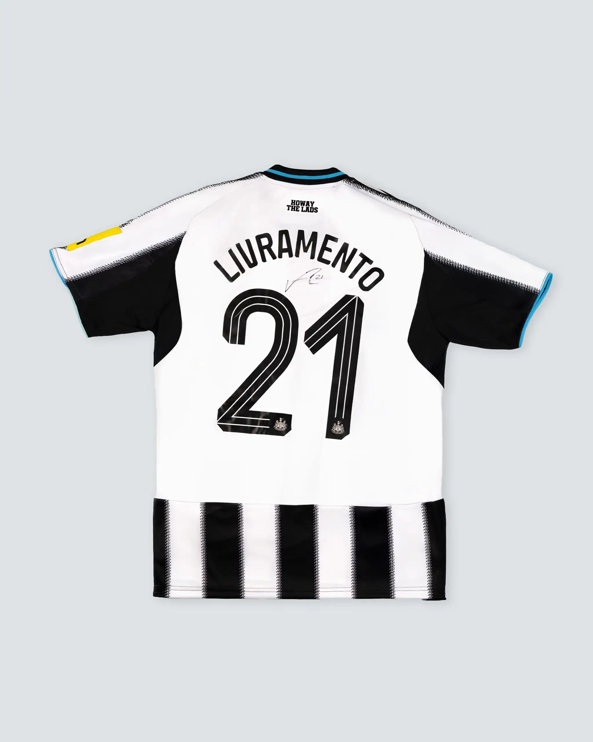 Newcastle United LIVRAMENTO 25/26 Boxed Home Signed Shirt - Image 2