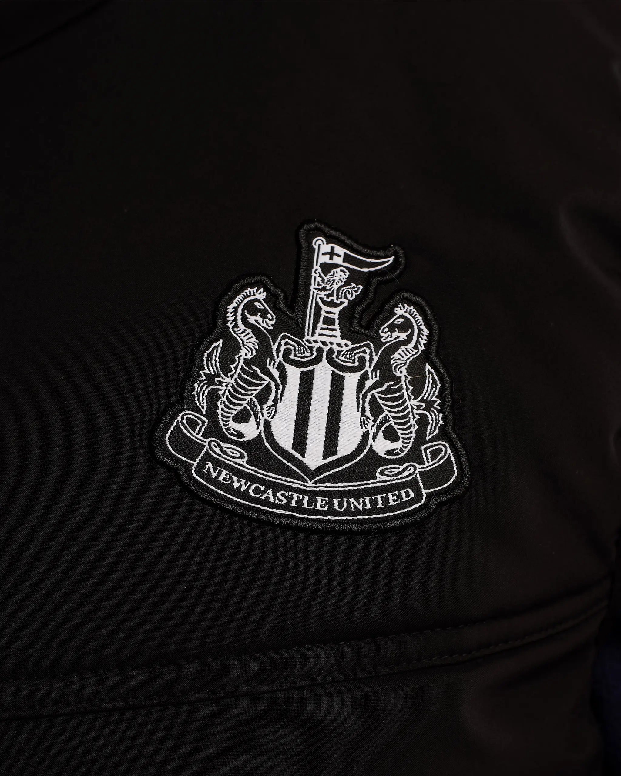 Newcastle United Men's Black Padded Gilet - Image 5