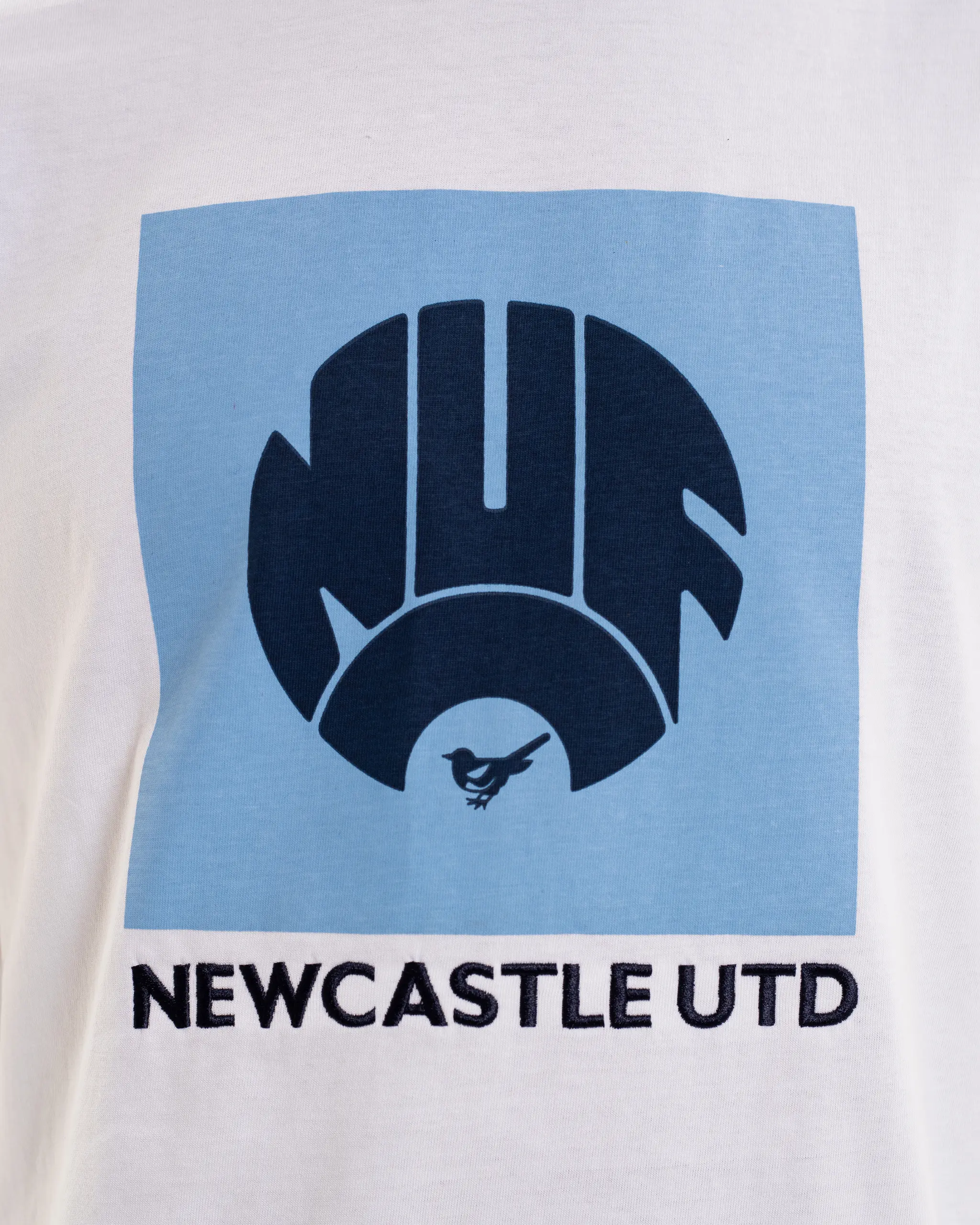 Newcastle United Men's Blue Retro Crest T-Shirt - Image 6