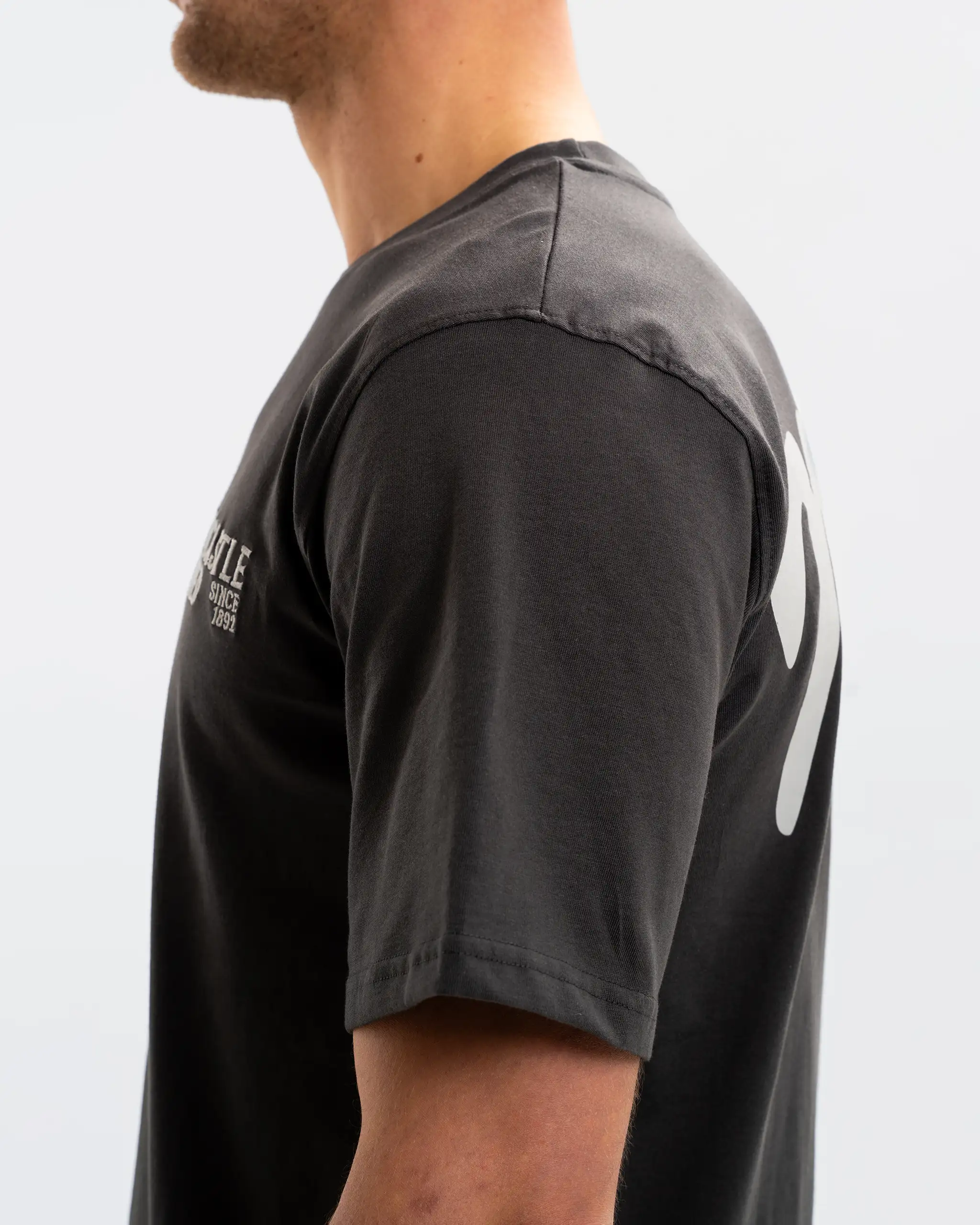Newcastle United Men's Charcoal Magpies T-Shirt - Image 4