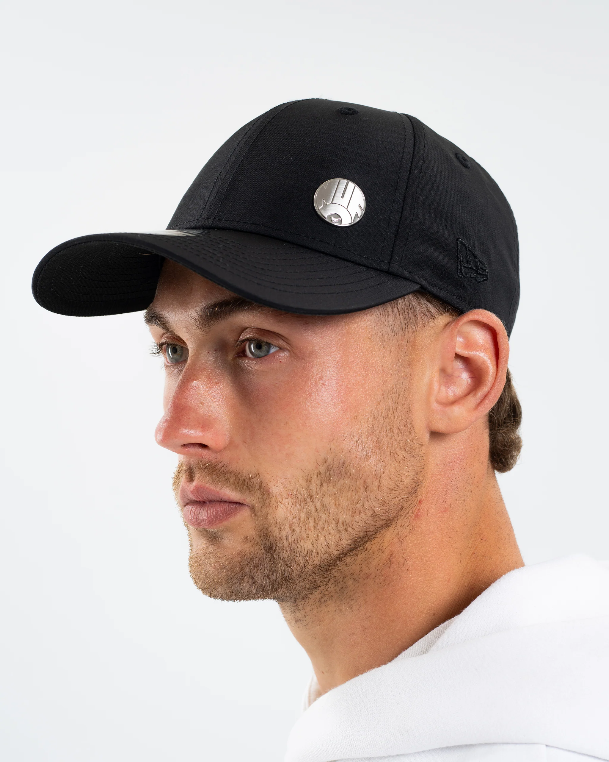 Newcastle United New Era Black Pin 9FORTY Adjustable Cap - Image 2