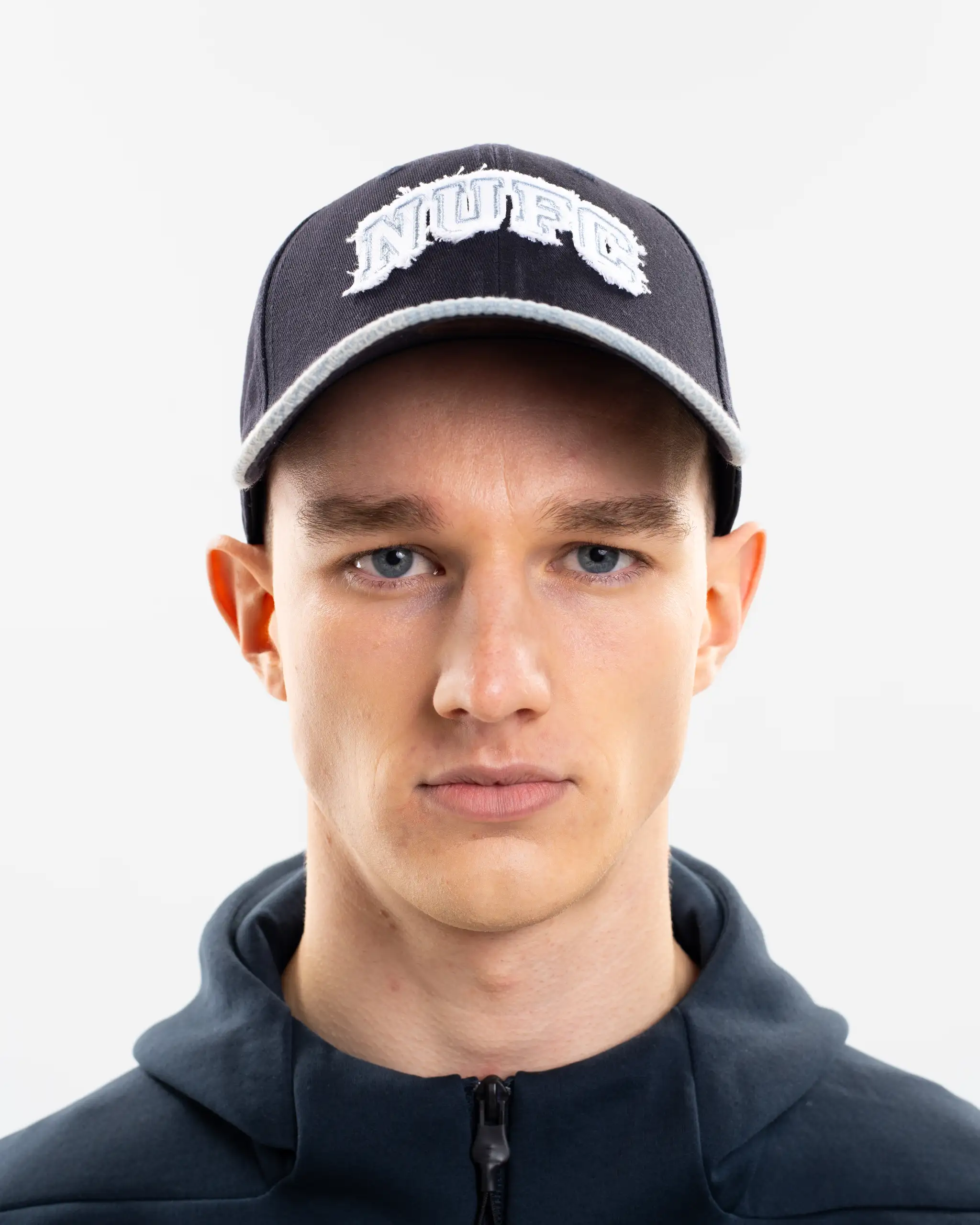 Newcastle United New Era Denim Blue 9FORTY Adjustable Cap - Image 4