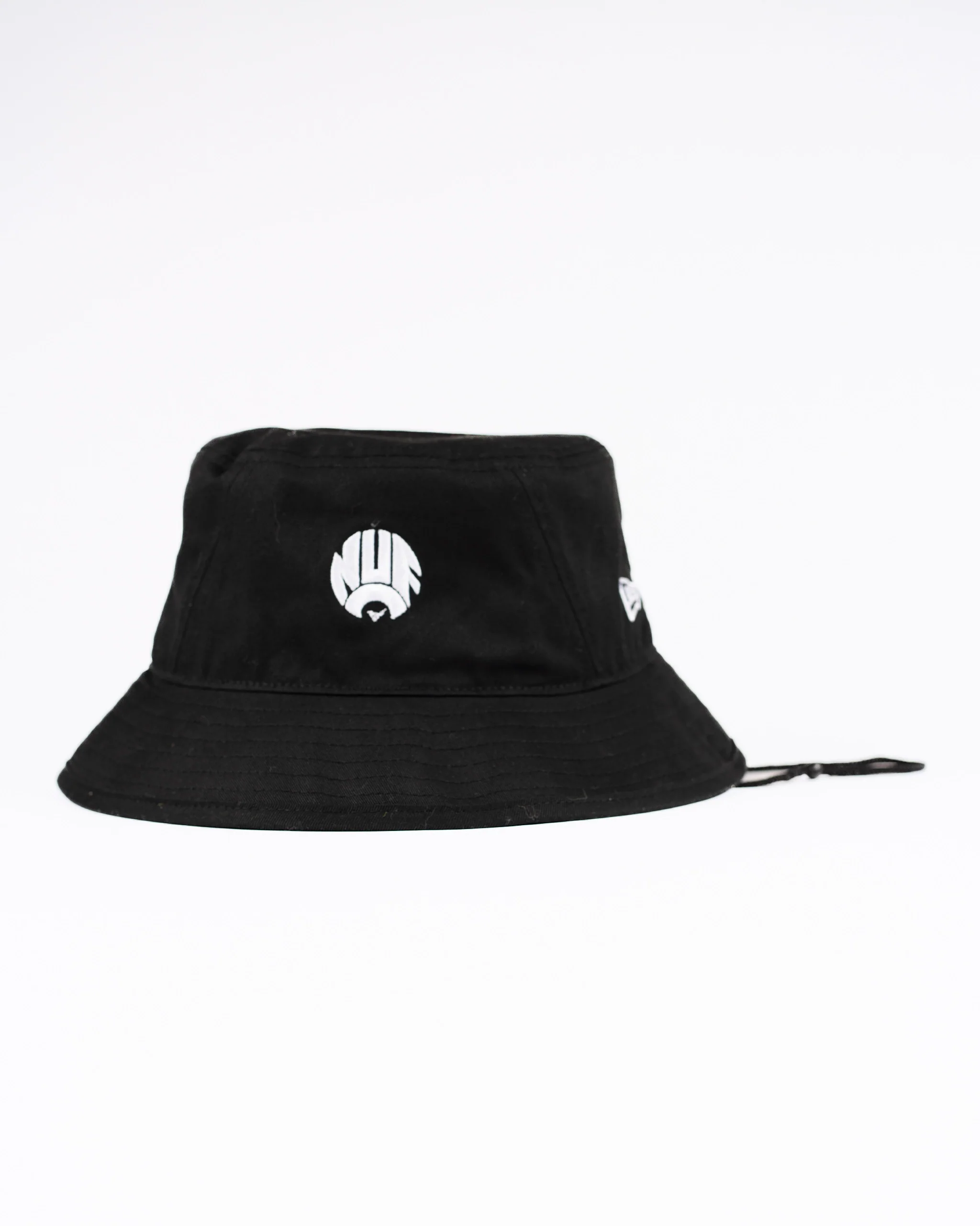 Newcastle United New Era Retro Crest Black Drawstring Bucket Hat - Image 5