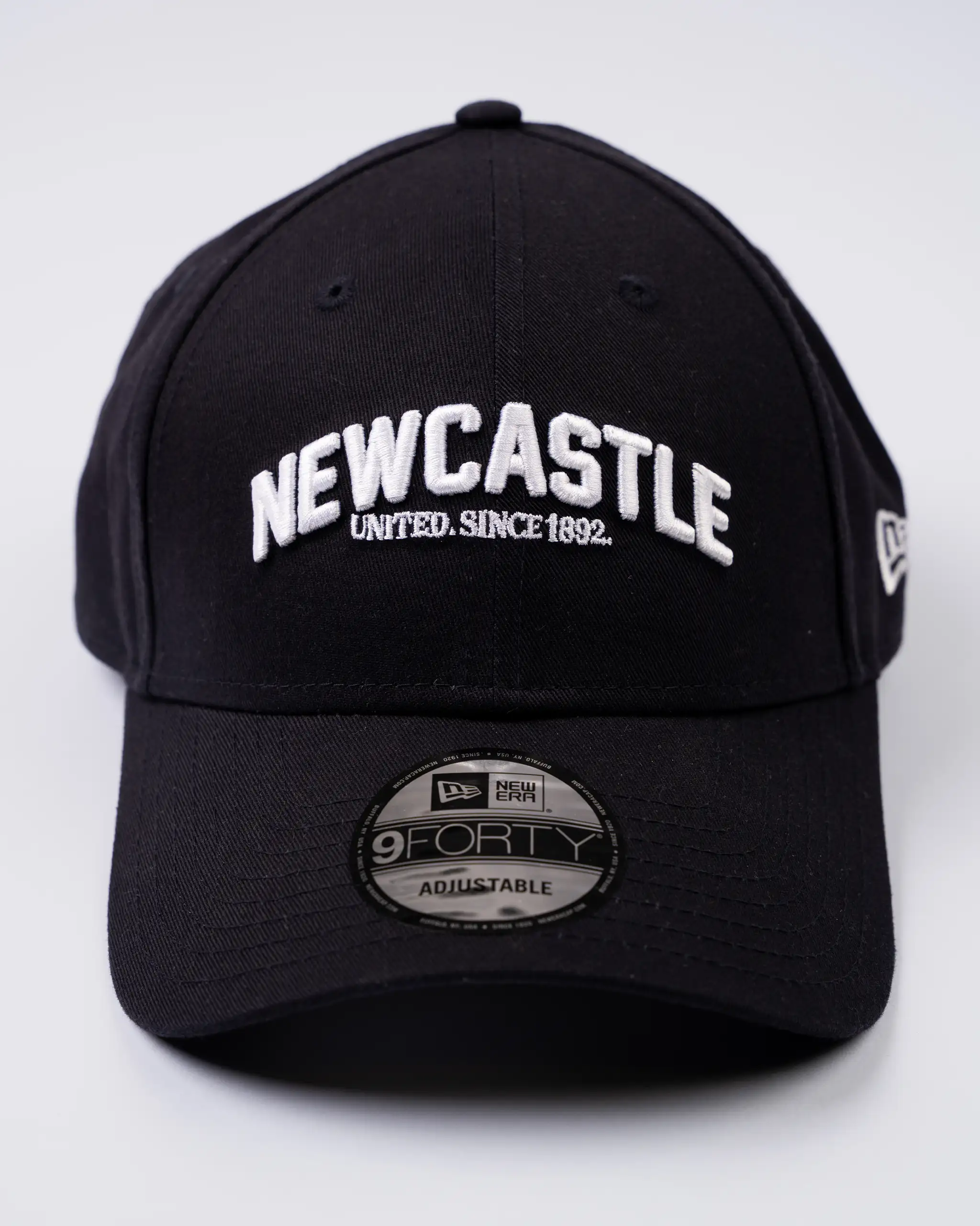 Newcastle United New Era Seasonal Navy 9FORTY Adjustable Cap - Image 2