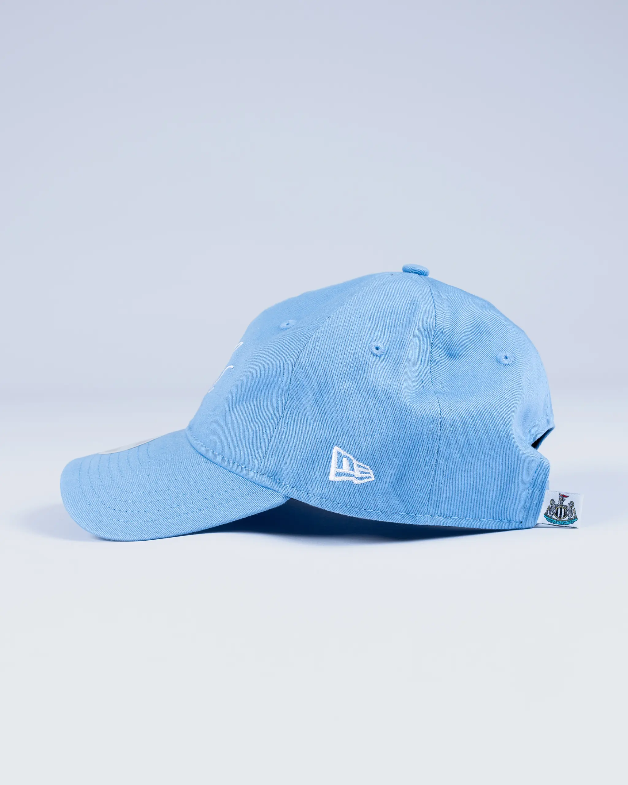Newcastle United New Era Women's Light Blue 9TWENTY Adjustable Cap - Image 7